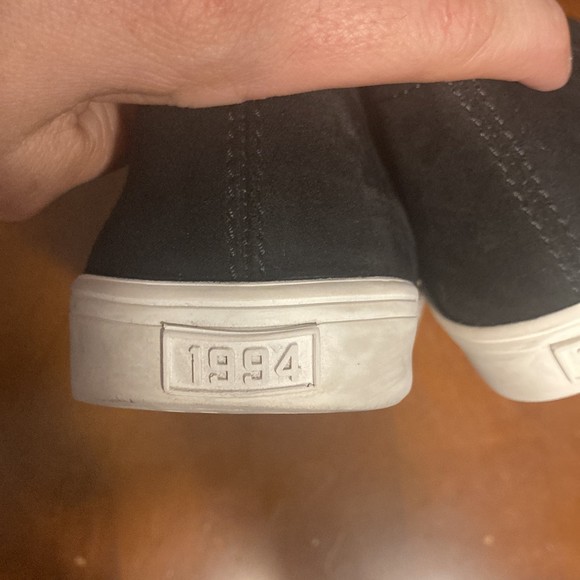 Boots Old Navy black white faux fur lined Girl shoe size 4 - Picture 5 of 5